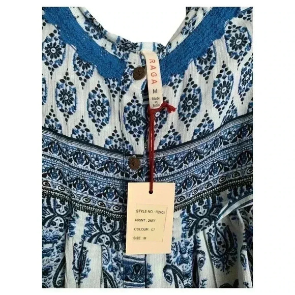Raga NWT Shirt Size Medium New Blue White Blouse Cold Shoulder Flare Sleeves - Picture 8 of 9